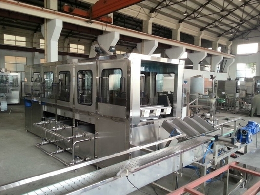 Línea de producción de agua mineral de 5 galones totalmente automatizada para planta de fabricación avanzada
