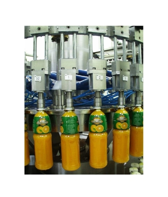 Línea de producción de jugo de naranja/limonada competitiva con precisión de llenado 4000 en alta demanda