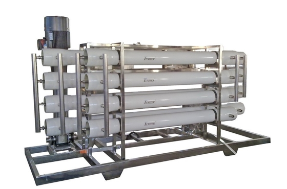 1250 kg de acero inoxidable 304 Sistema de tratamiento de agua RO de gran escala 5000L/H montado en patinaje