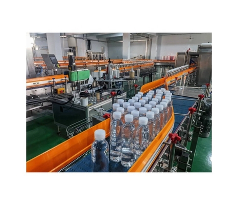 Línea de embalaje de bebidas de agua mineral embotellada de vidrio para la venta a granel de bebidas