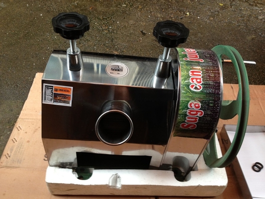 Máquina de extracción de jugo de caña de azúcar de entrada redonda / cuadrada de tensión manual de la planta de fabricación