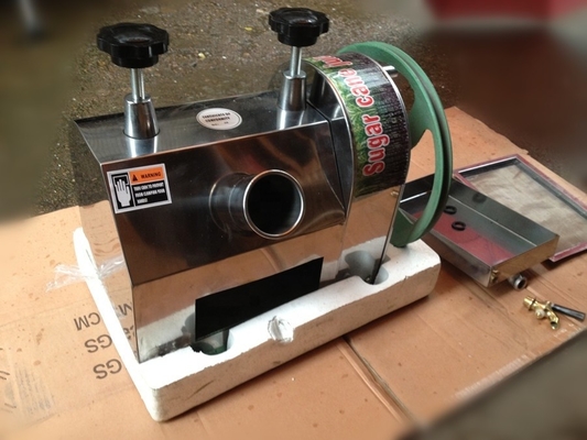 Máquina de extracción de jugo de caña de azúcar de entrada redonda / cuadrada de tensión manual de la planta de fabricación