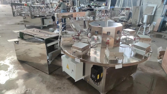 Máquina de fabricación de cono de helado Semi Auto 80L para equipos de línea de producción de panadería