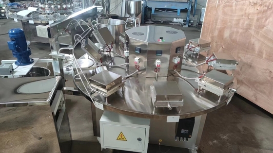 Máquina de fabricación de cono de helado Semi Auto 80L para equipos de línea de producción de panadería