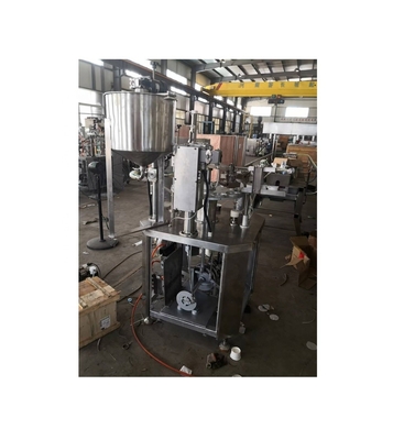 Máquina de llenado de botellas de copa y cono para la producción de cono de crema en tiendas de bebidas alimenticias
