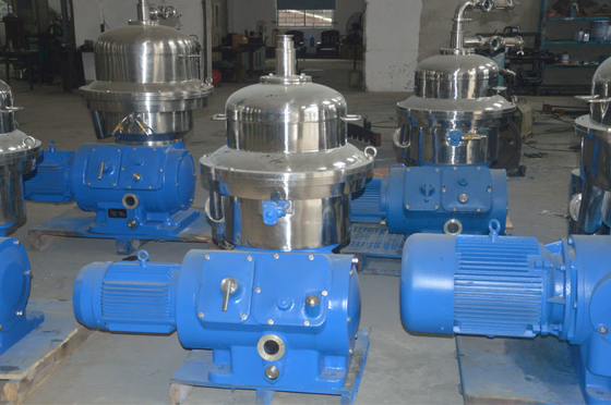 Skimmer de leche de 5000L/H para la producción a gran escala de nata de leche 2200*1350*1150mm 1500 kg