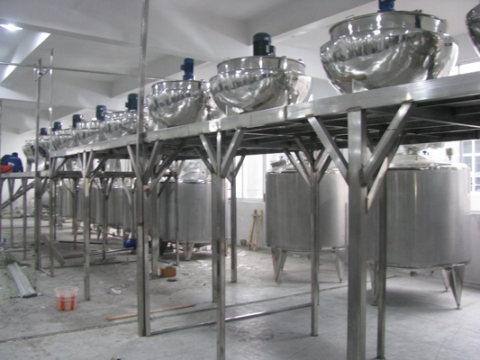 Línea de producción personalizada de bebidas de arándanos puré de frutas mermelada de frutas de 3000L / H