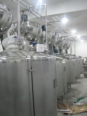 Línea de producción de alimentos para bebés de 4000 botellas por hora con material de acero inoxidable 304/316