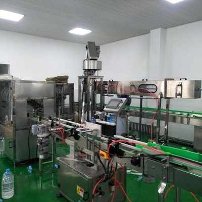 Línea de producción de bebidas de frutas aromatizadas 6000b/h totalmente automática con material de llenado de jugo