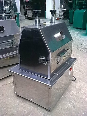 Nivel de ruido bajo 300 kg/h Máquina eléctrica de extracción de jugo de caña de azúcar