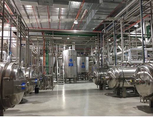 Instalación de procesamiento de leche de almendras totalmente automática de 3000 c/h con paquetes de lata de 250 ml y 330 ml