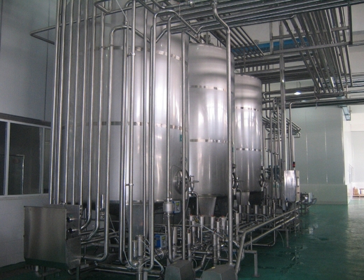 Instalación de procesamiento de leche de almendras totalmente automática de 3000 c/h con paquetes de lata de 250 ml y 330 ml