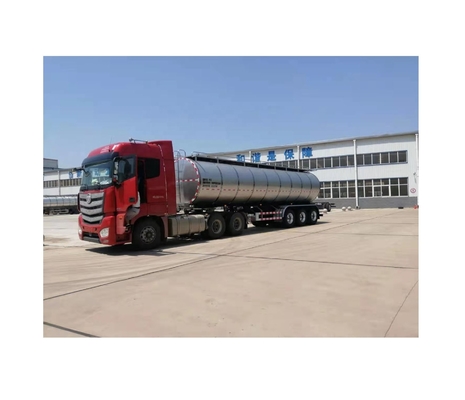 Entrega y transporte de leche conveniente con un camión cisterna de leche de 1250 kg en la carretera de camiones de leche