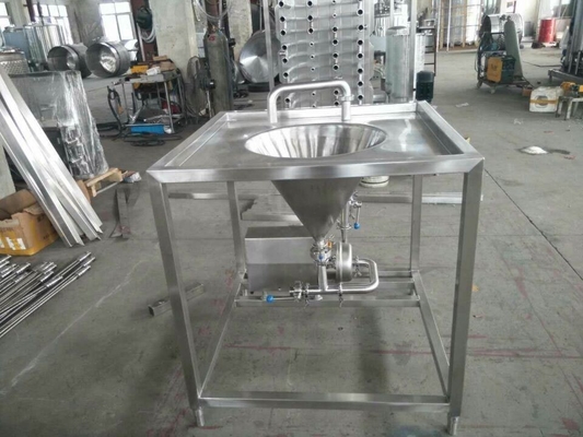 Máquina de mezcla vertical de agua y leche en polvo de 175 kg con mezcla para mantenimiento en el campo