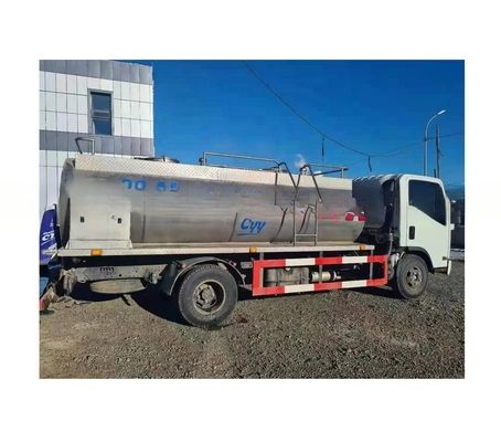 Camión cisterna de leche refrigerada de 5000L para la eficiencia de procesamiento y almacenamiento