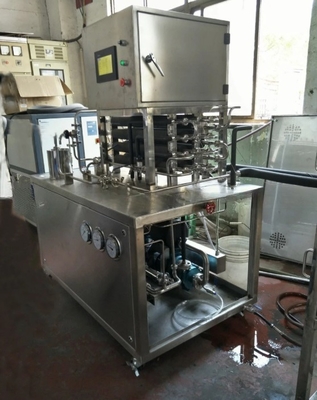 Esterilizador de laboratorio de pasta de tomate de 50 kg/h con material SUS304/SUS316 y automatización completa