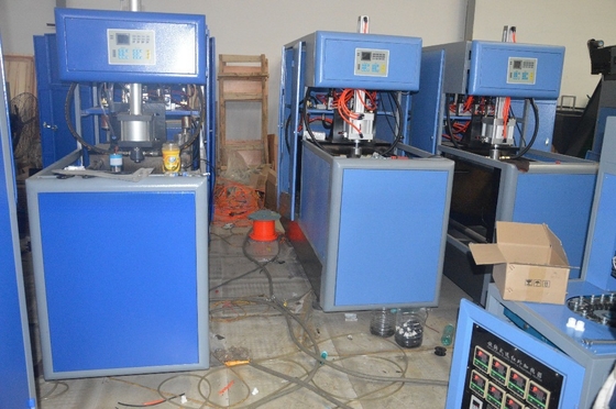 5 galones de frasco de estiramiento máquina de molde de soplado fuerza de sujeción kN 50 botella volumen ml 20000 ml