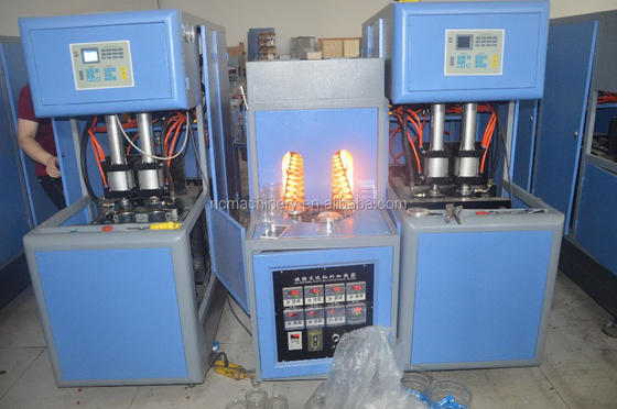 Máquina avanzada de fabricación de botellas de plástico de forma redonda semiautomática tamaño de volumen 0.1-2L PLC MITSUBISHI