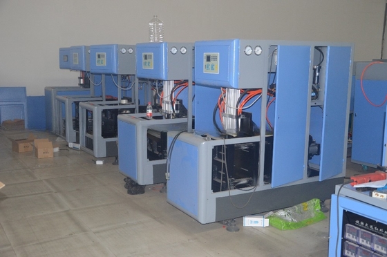 Maquina de fabricación de botellas de PET semiautomática de tipo infrarrojo para el procesamiento de plásticos