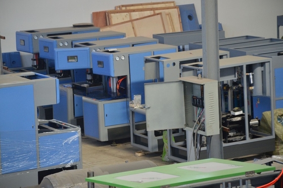 Maquina de fabricación de botellas de PET semiautomática de tipo infrarrojo para el procesamiento de plásticos