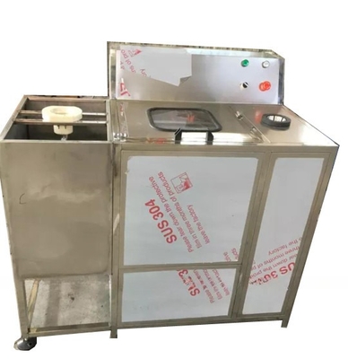 100% de precisión de llenado Botella semiautomática de 5 galones en el interior del enjuague y la máquina de cepillado exterior para botellas