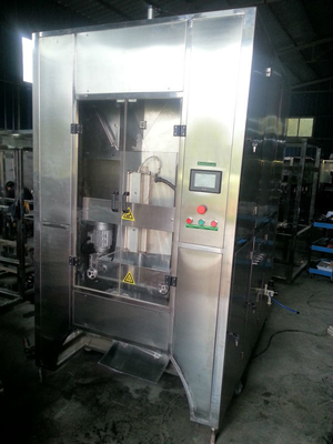 Máquina de embalaje de agua en bolsas de 5L totalmente automática adecuada para diversas necesidades