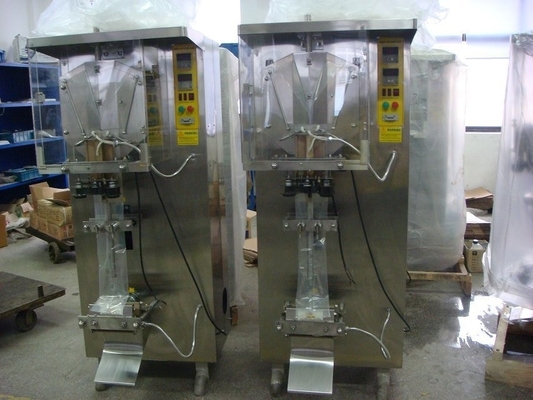 Máquina automática de llenado de agua en bolsas 2000b/h para higiene alimentaria