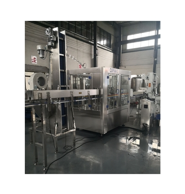 220v/380v/415v/440v/480v 8 cabezas Tres en uno Bebidas carbonatadas y jugo máquina de llenado