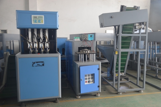 Máquina semiautomática de soplar botellas PET de 4 cavidades para la fabricación de botellas de plástico