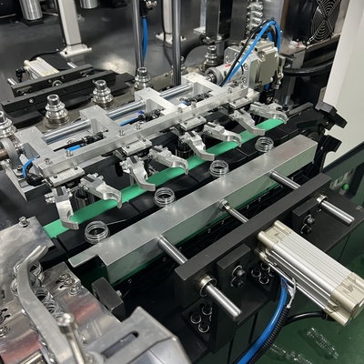 2800KG Full Auto 4 Cavidad Servo Motor Botella de plástico de estiramiento de soplado moldeo máquina para bebidas carbonatadas línea de producción