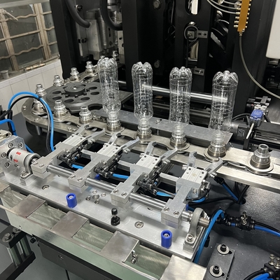 2800KG Full Auto 4 Cavidad Servo Motor Botella de plástico de estiramiento de soplado moldeo máquina para bebidas carbonatadas línea de producción