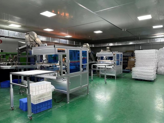 PLC Sistema de control de pantalla Inglés automático completo 20000b / h Botella vacía máquina de descifrado para granjas