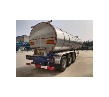 Camión de transporte de leche de granja Cisterna de leche fresca con tanque de almacenamiento