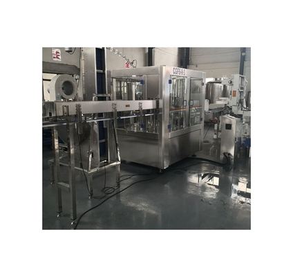 110v/220v/380v/440v/480v Máquina de llenado de botellas de agua mineral para envasado de vidrio de tensión