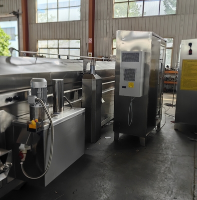 Máquina de procesamiento de anillos de pan de bagel de 3000 PCS por hora con acero inoxidable 304 de grado alimenticio