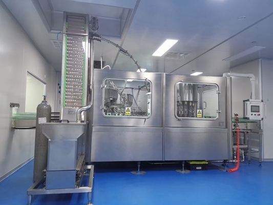 Máquina automática de llenado de agua potable de grado automático para la industria de bebidas
