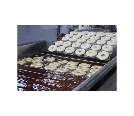 600 mm de ancho de malla de cinturón línea de producción de rosquillas automática completa con grado automático