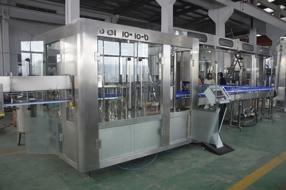 Máquina de llenado de agua embotellada de 250 ml fácil de operar para línea de procesamiento de agua