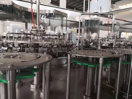 Máquina de llenado de agua embotellada de 250 ml fácil de operar para línea de procesamiento de agua