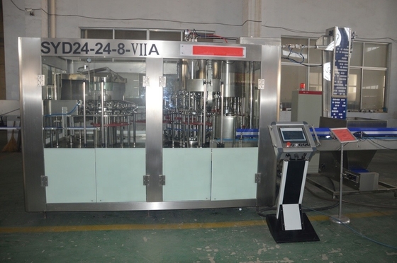 Máquina de llenado de agua mineral 24-24-8 con accionamiento eléctrico Ideal para botellas de tipo de embalaje