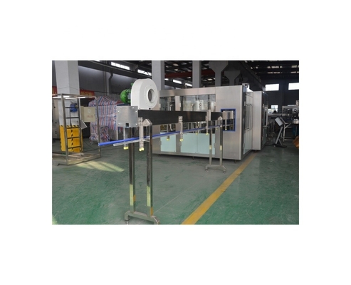 Máquina de llenado de agua mineral de plástico para el equipo de producción de bebidas carbonatadas