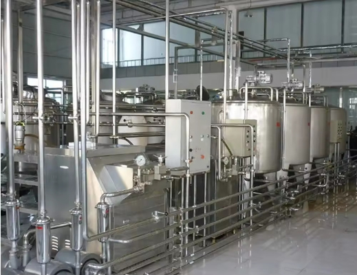Línea de procesamiento de leche de grado sanitario alimentario con sistema de control PLC y fuente de alimentación de 380V/50Hz